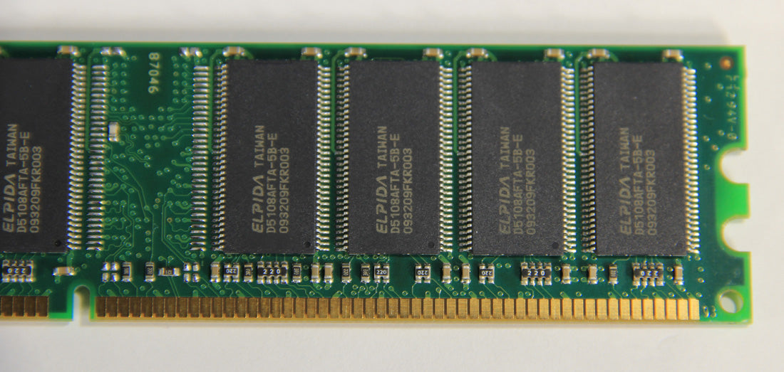Kingston KVR400X64C3A - DDR 1GB 400MHz Desktop CPU Ram (4539) L000543