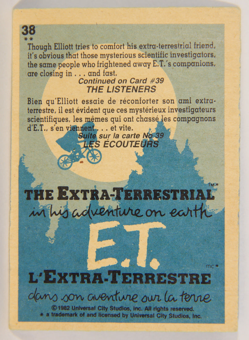 E.T. The Extra-Terrestrial 1982 Trading Card #38 They're Coming To Get Us FR-ENG OPC L001803