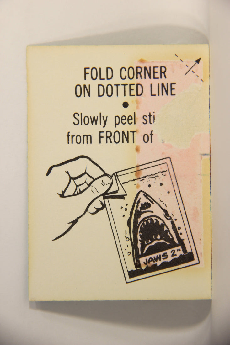 Jaws 2 - 1978 Trading Card Sticker #9 Alone Against The Shark ENG Topps L007114