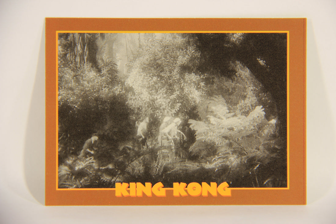 King Kong 60th Anniversary 1993 Trading Card #26 In Pursuit L007894