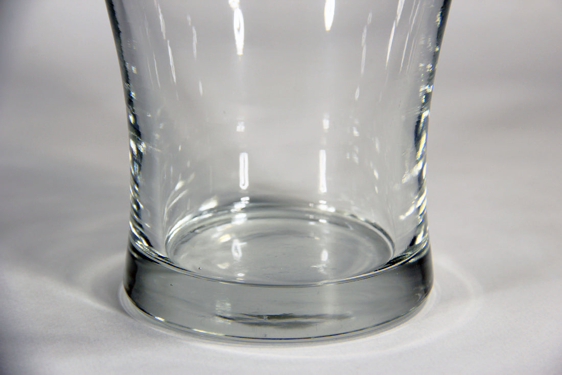 Rickard's Beer Pint Glass Special Movember Edition Canada FR-ENG L008914
