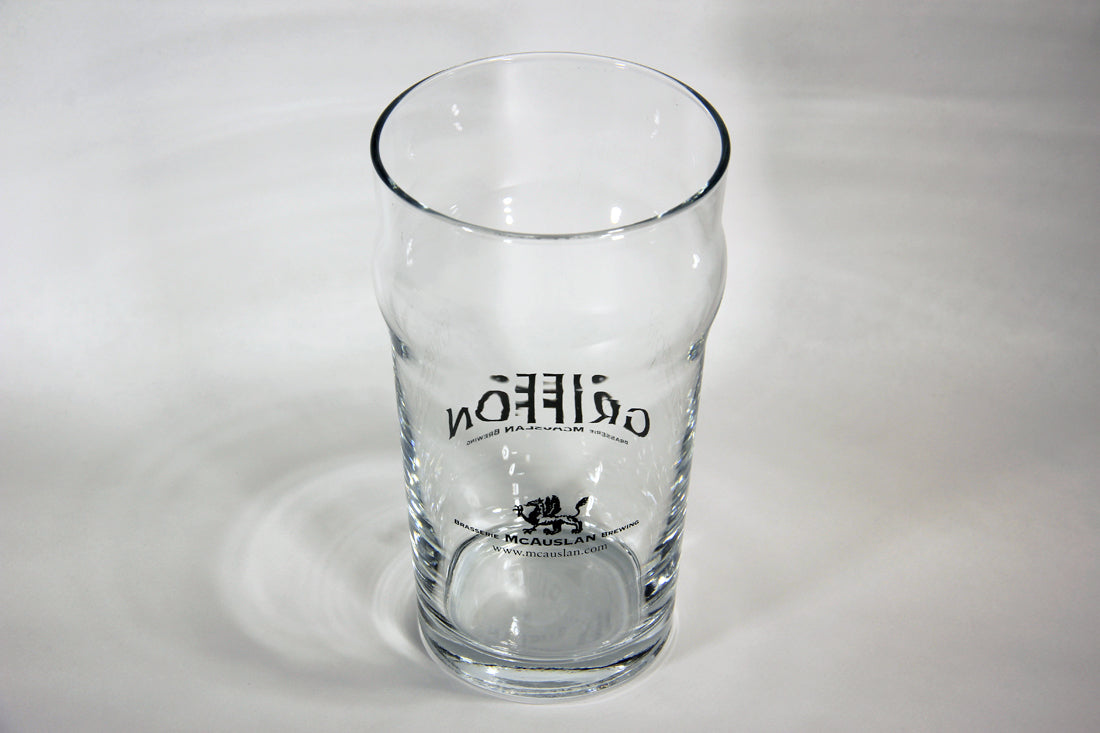 Griffon Beer Pint Glass McAuslan Brewery Canada Montreal Dragon Logo L009467