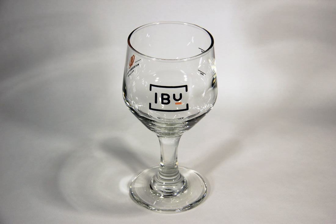 IBU International Bitterness Units Beer Glass - Goblet Glass Type Canada Quebec L009482