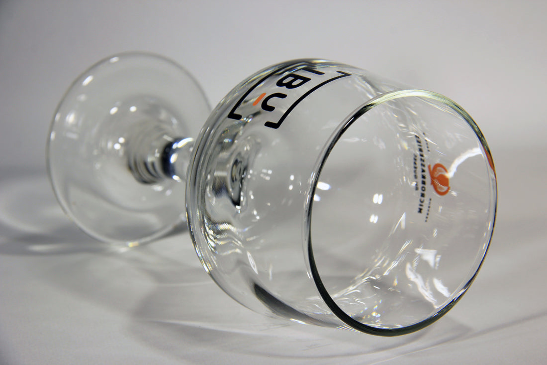 IBU International Bitterness Units Beer Glass - Goblet Glass Type Canada Quebec L009482