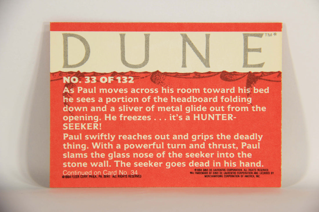 Dune 1984 Trading Card #33 Paul Grabs A Hunter-Seeker L014338