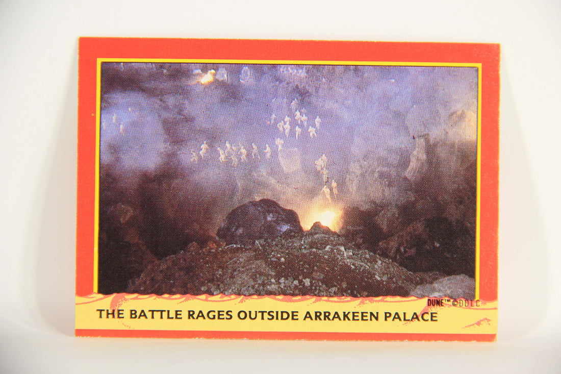 Dune 1984 Trading Card 48 The Battle Rages Outside Arrakeen Palace L014353