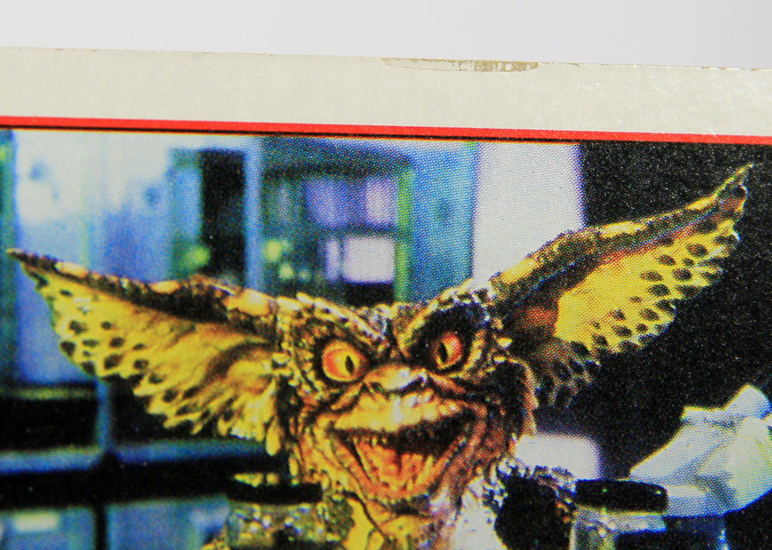 Gremlins 2 The New Batch 1990 Trading Card #45 In The Genetics Lab ENG L016384