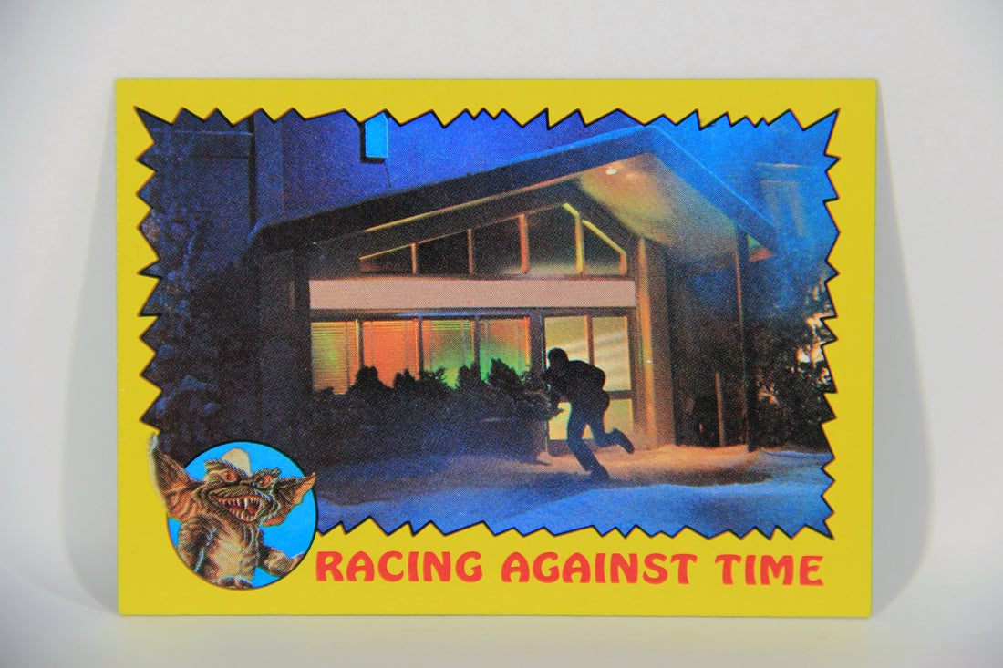 Gremlins 1984 Trading Card #51 Racing Against Time ENG Topps L016477