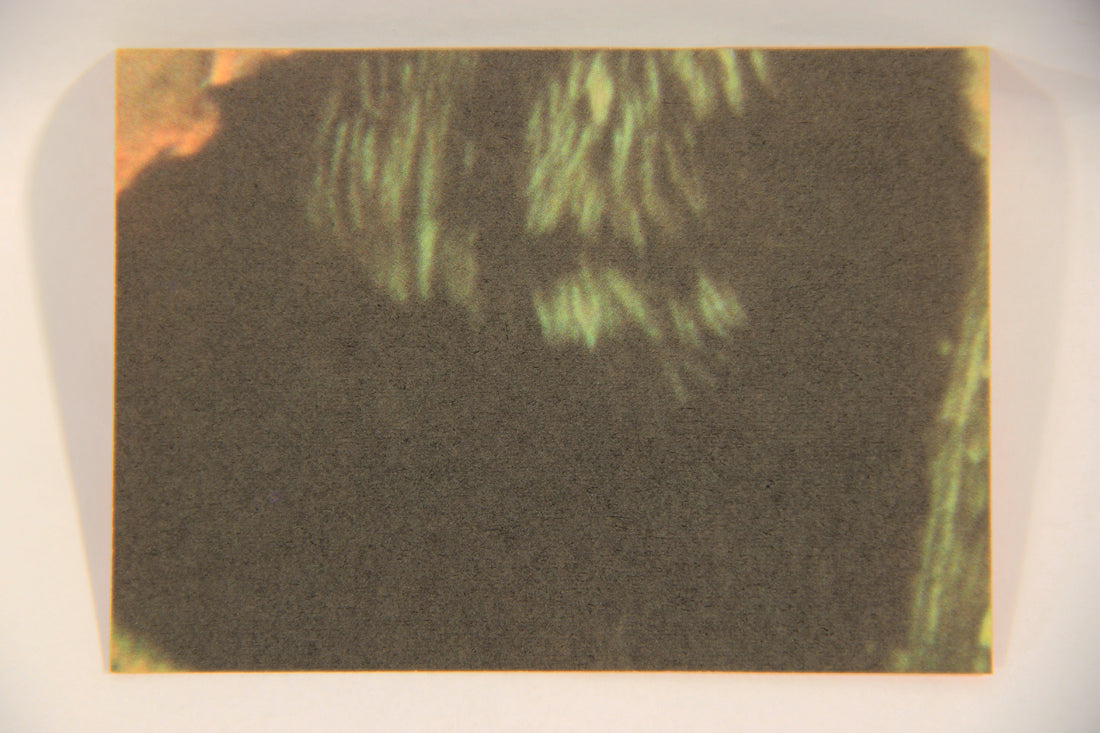 Star Wars ROTJ 1983 Topps Sticker Trading Card #20 Luke Skywalker - Red - Faulty L018022