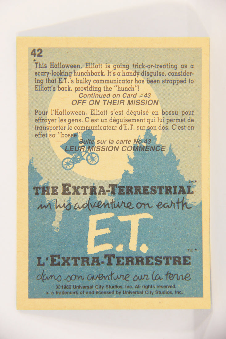 E.T. The Extra-Terrestrial 1982 Trading Card #42 Elliott's Disguise FR-ENG OPC L018069
