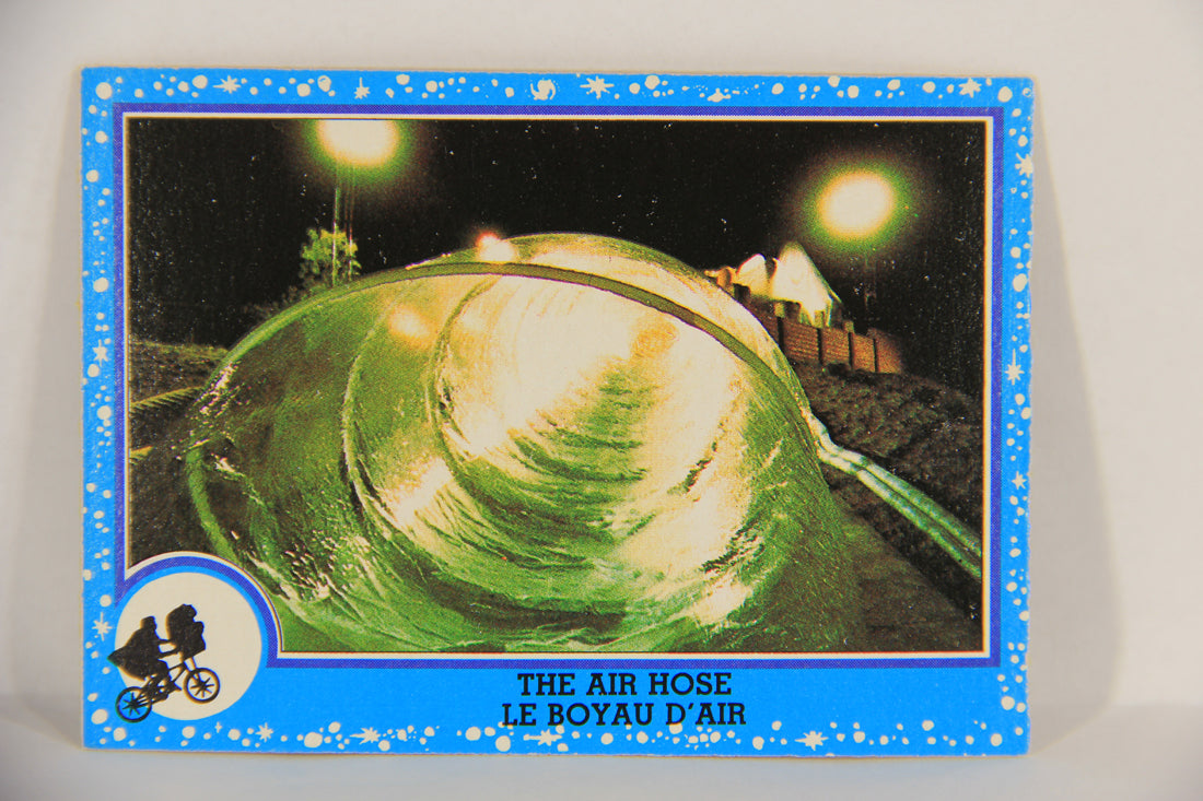 E.T. The Extra-Terrestrial 1982 Trading Card #55 The Air Hose FR-ENG OPC L018082