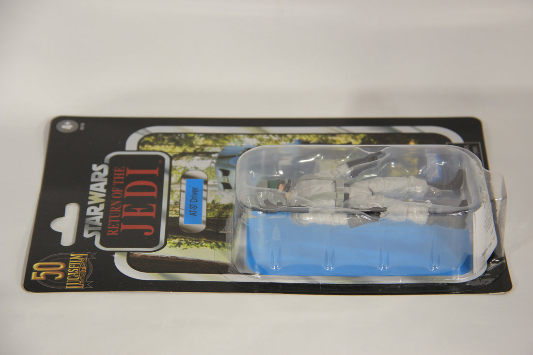 Star Wars AT-ST Driver Vintage Collection VC192 ROTJ Exclusive 50th Anniversary MOC L018145