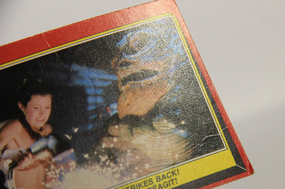 Star Wars ROTJ 1983 Trading Card #45 Princess Leia Strikes Back FR-ENG Canada L019003