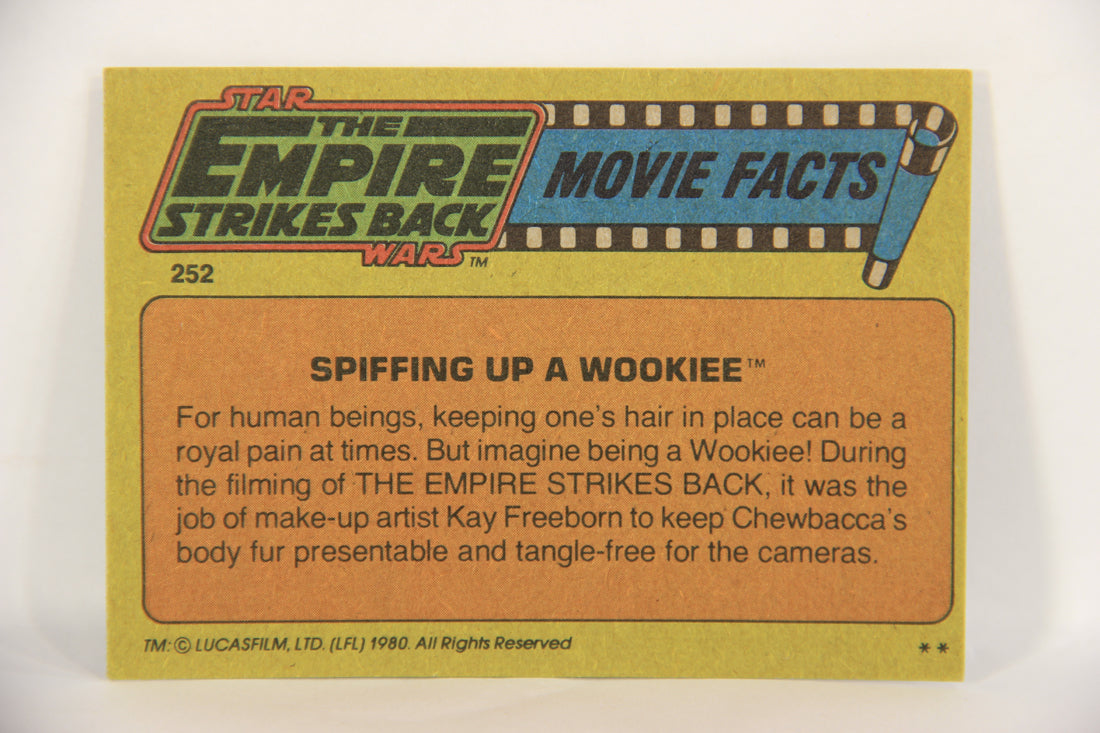 Star Wars Empire Strikes Back Trading Card #252 Spiffing Up A Wookiee ENG L019179