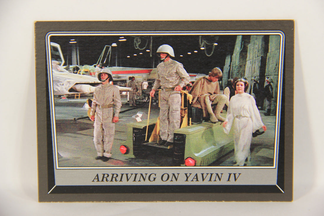 SW Rogue One Mission Briefing 2016 Trading Card #45 Arriving On Yavin IV ENG L019271