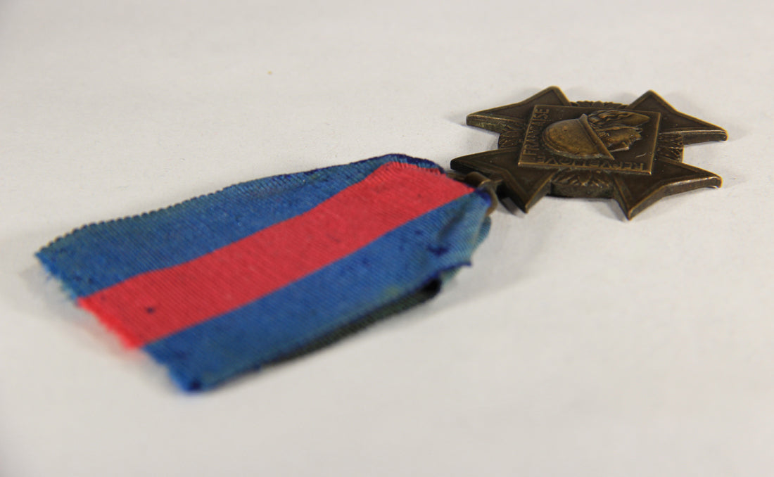 France 1934 WWI Croix Des Services Militaires Volontaires 3e Classse - Bronze L019478