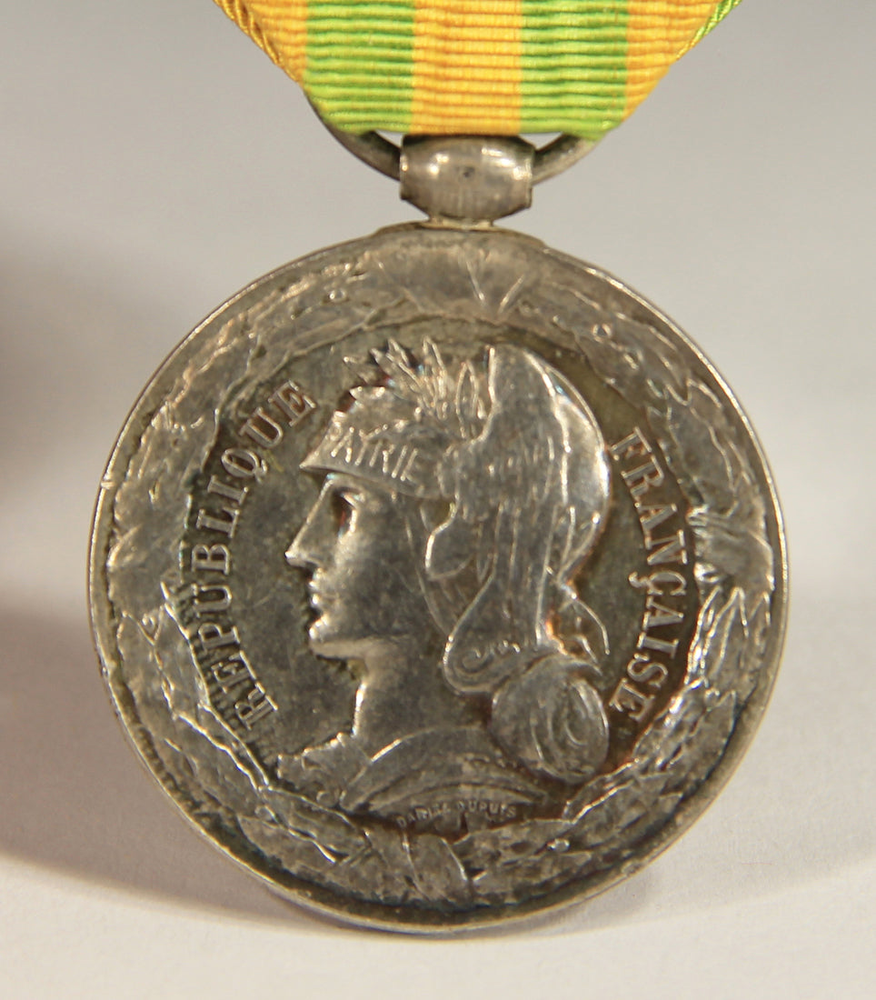 France 1885 Médaille Commémorative Du Tonkin - Armée De Terre 6 Batailles - Silver L019501