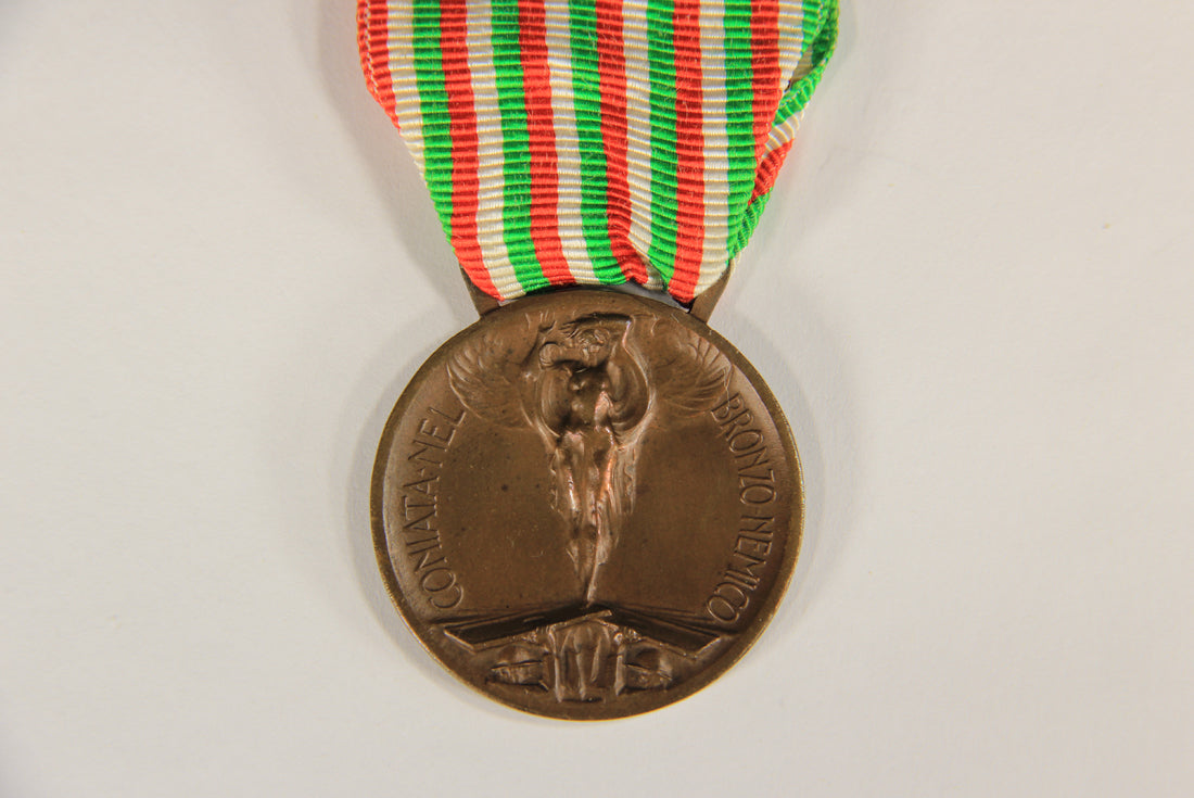 Italy 1920 WWI Commemorative Medal For The Italo-Austrian War 1915-1918 Bronze L019518