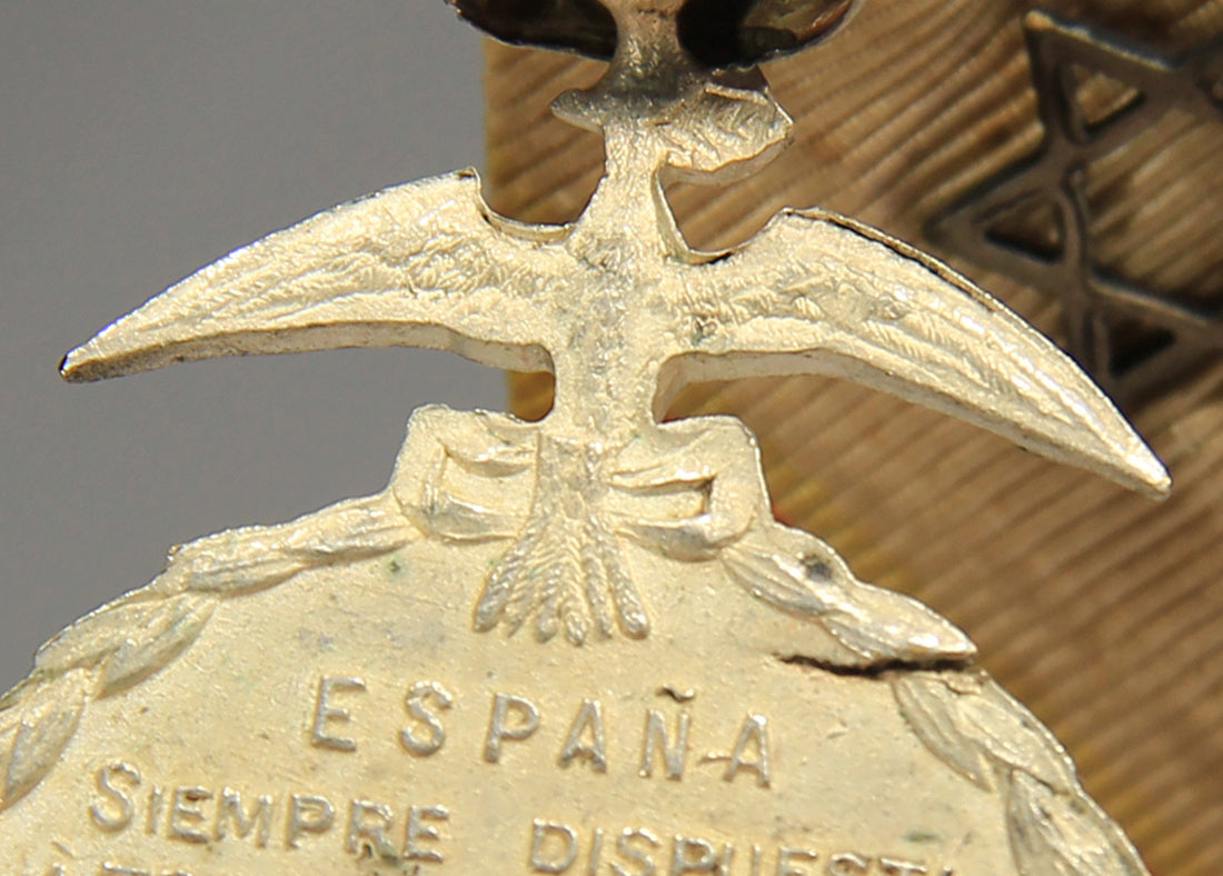 Spain 1927 Medal For Peace In Northern Morocco - Full Crown - Damaged - Silvered Zinc L019520