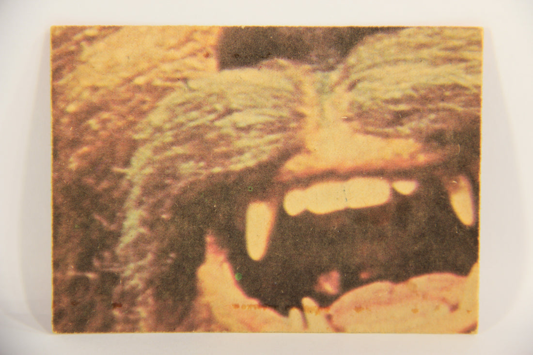 Star Wars 1977 Trading Card #68 The Millennium Falcon FR-ENG O-Pee-Chee L019955