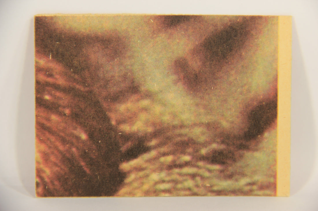 Star Wars 1977 Trading Card #72 Ben Kenobi Rescues Luke FR-ENG O-Pee-Chee L019956