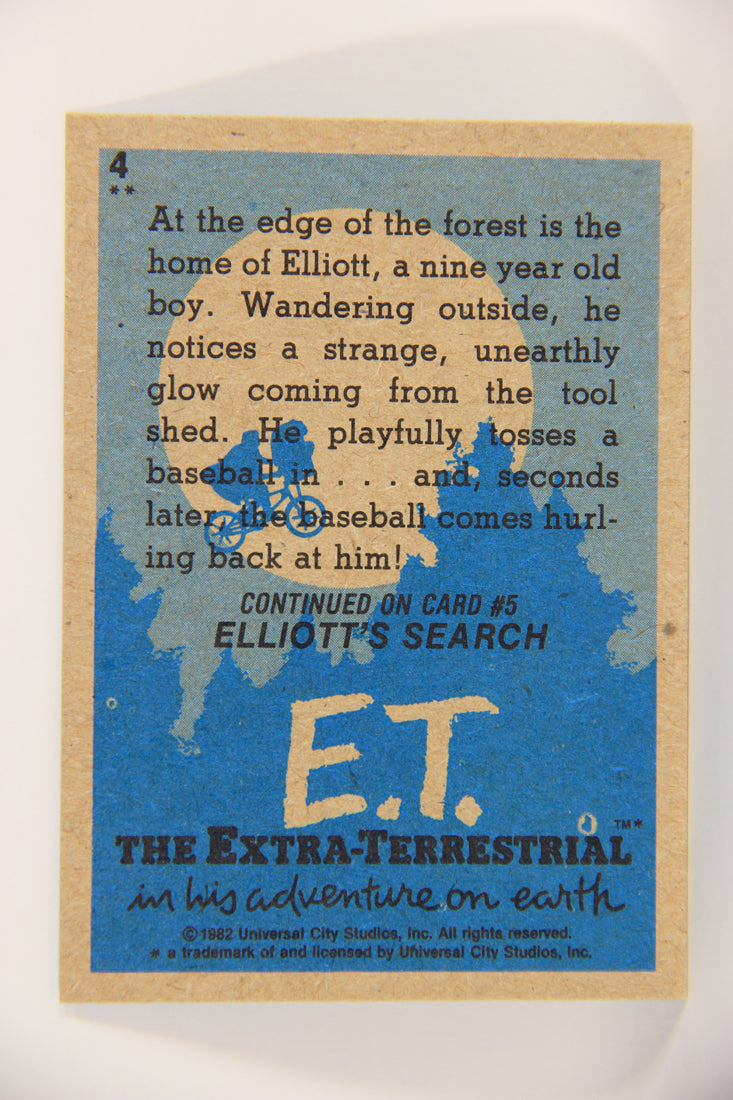E.T. The Extra-Terrestrial 1982 Trading Card #4 Mysterious Glow ENG Topps L020969
