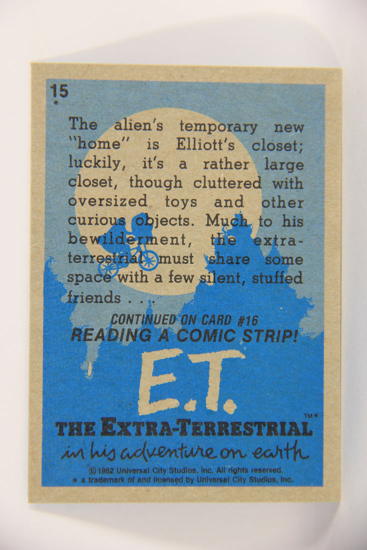 E.T. The Extra-Terrestrial 1982 Trading Card #15 Among Elliott's Toys ENG Topps L020980