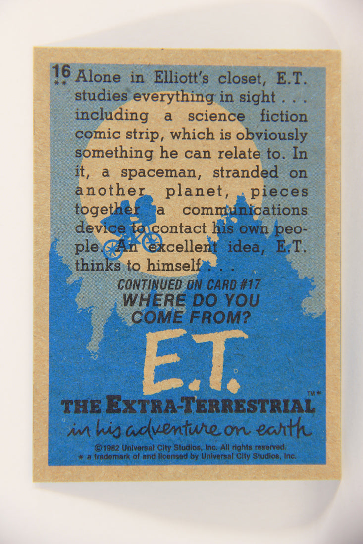 E.T. The Extra-Terrestrial 1982 Trading Card #16 Reading A Comic Strip ENG Topps L020981