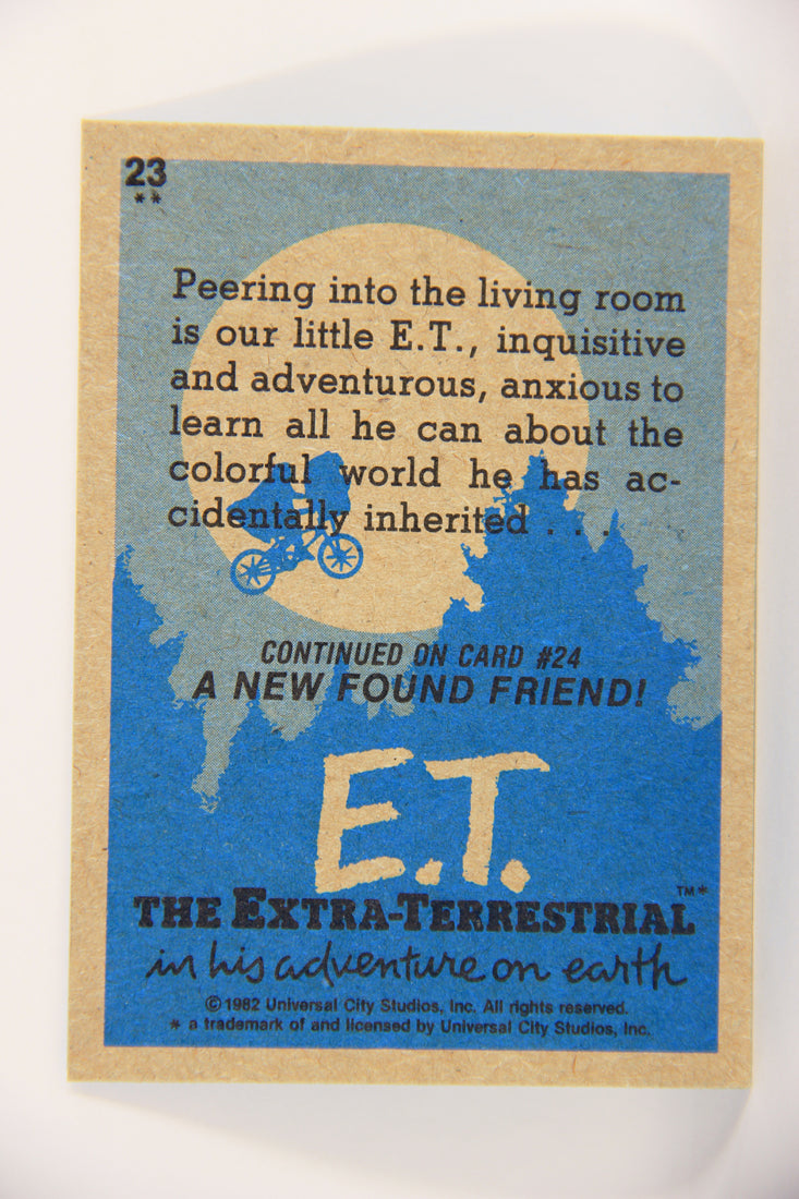 E.T. The Extra-Terrestrial 1982 Trading Card #23 Up To Mischief ENG Topps L020988