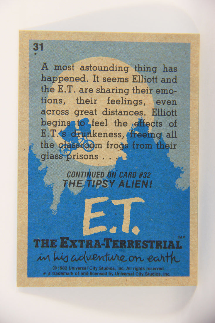 E.T. The Extra-Terrestrial 1982 Trading Card #31 Frog Madness ENG Topps L020996