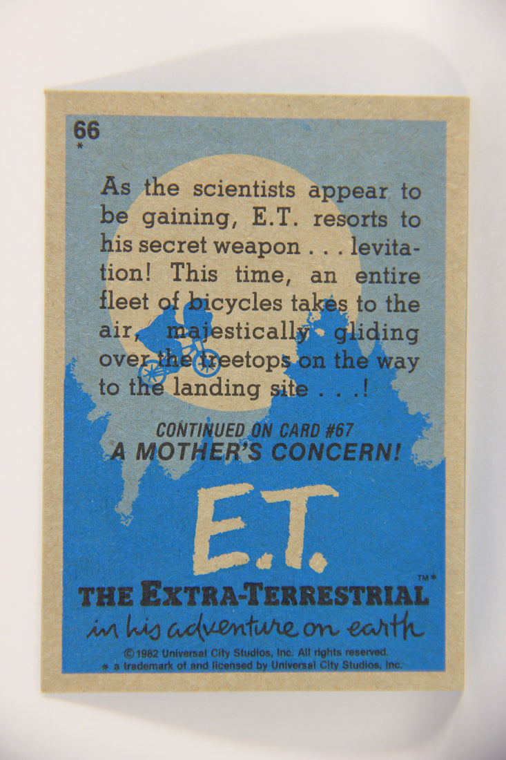 E.T. The Extra-Terrestrial 1982 Trading Card #66 For The Love Of E.T. ENG Topps L021031
