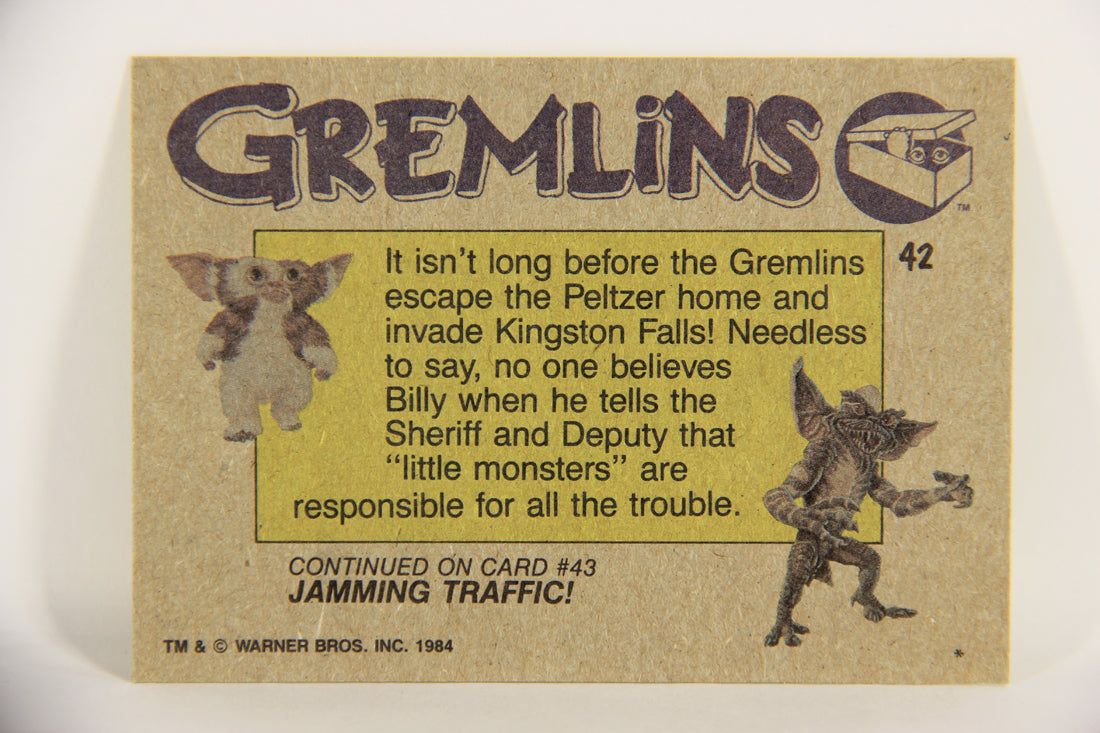 Gremlins 1984 Trading Card #42 The Invasion Begins ENG Topps L021157