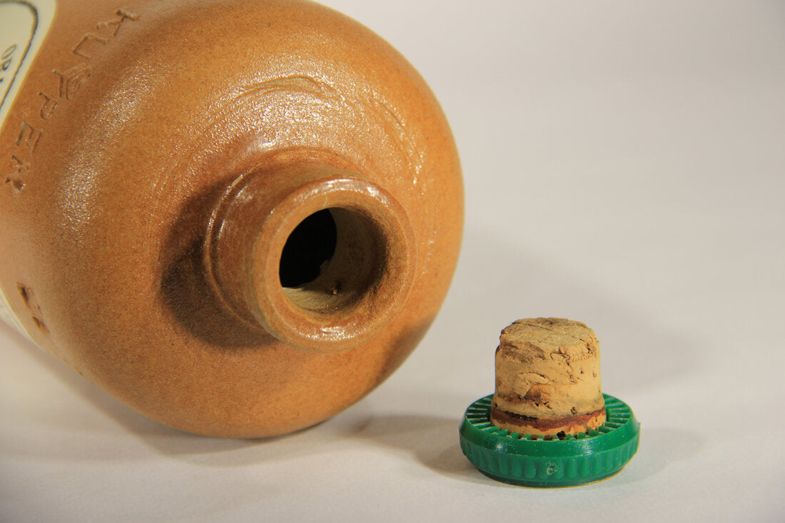 De Kuyper Gin Vintage Stone Crock Bottle 1960's Netherlands L008931