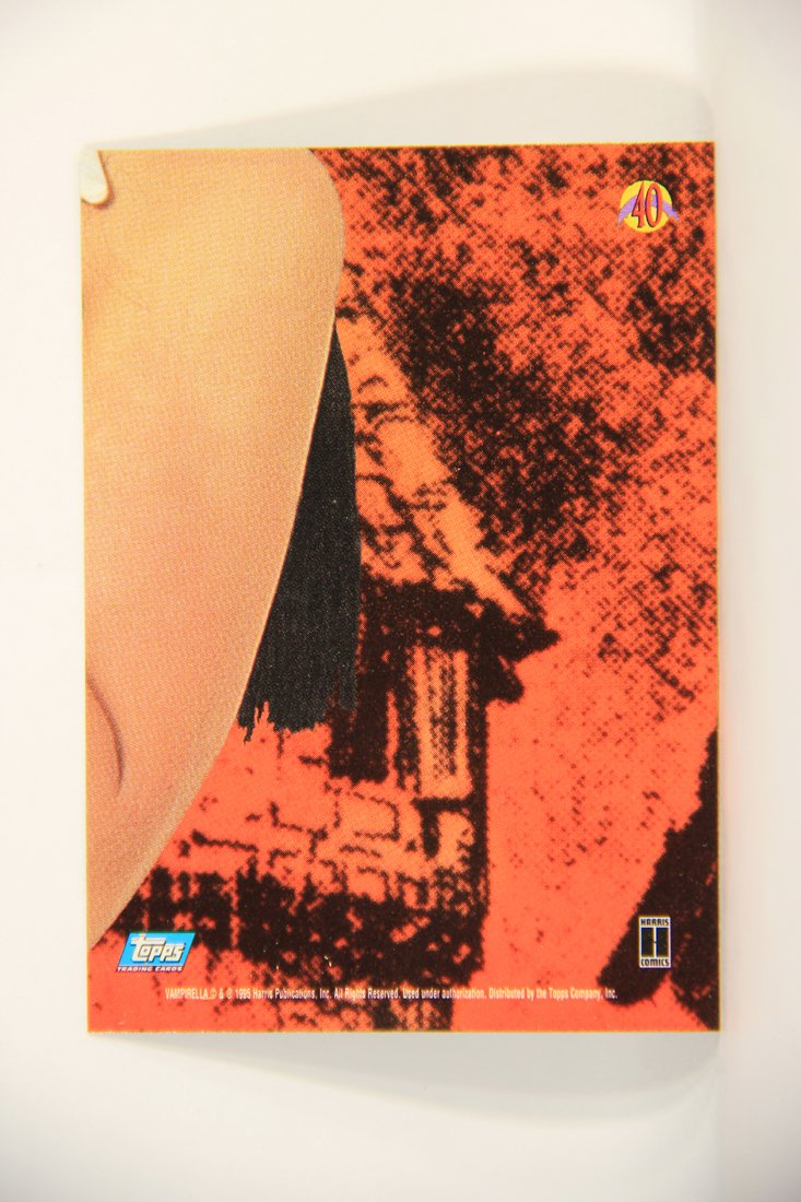 Vampirella 1995 Topps Trading Card #40 Vampirella Puzzle Card ENG L009363
