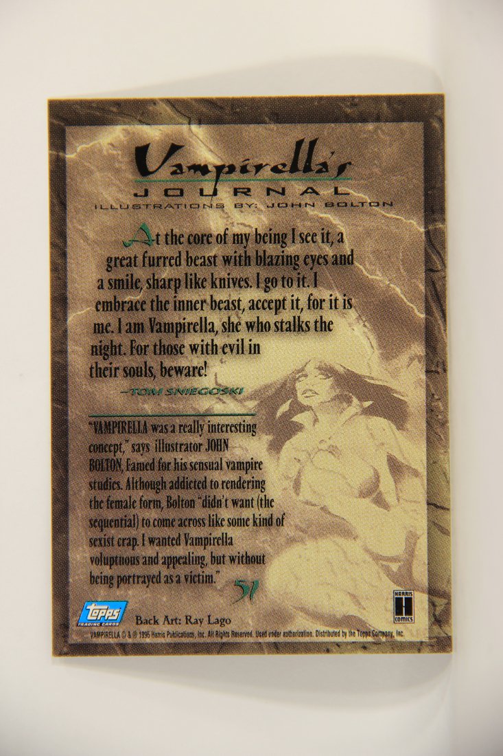 Vampirella 1995 Topps Trading Card #51 Embrace The Inner Beast ENG L009374