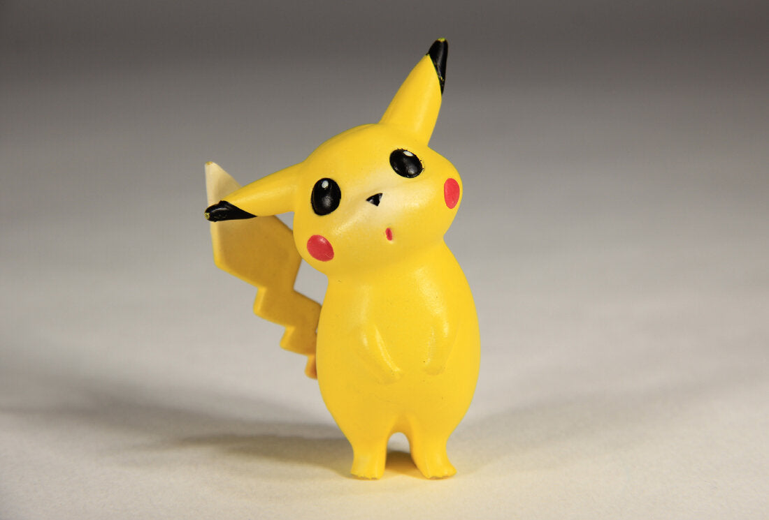 Pokemon 1998 Pikachu Generation Tomy Figure With Pog Disc