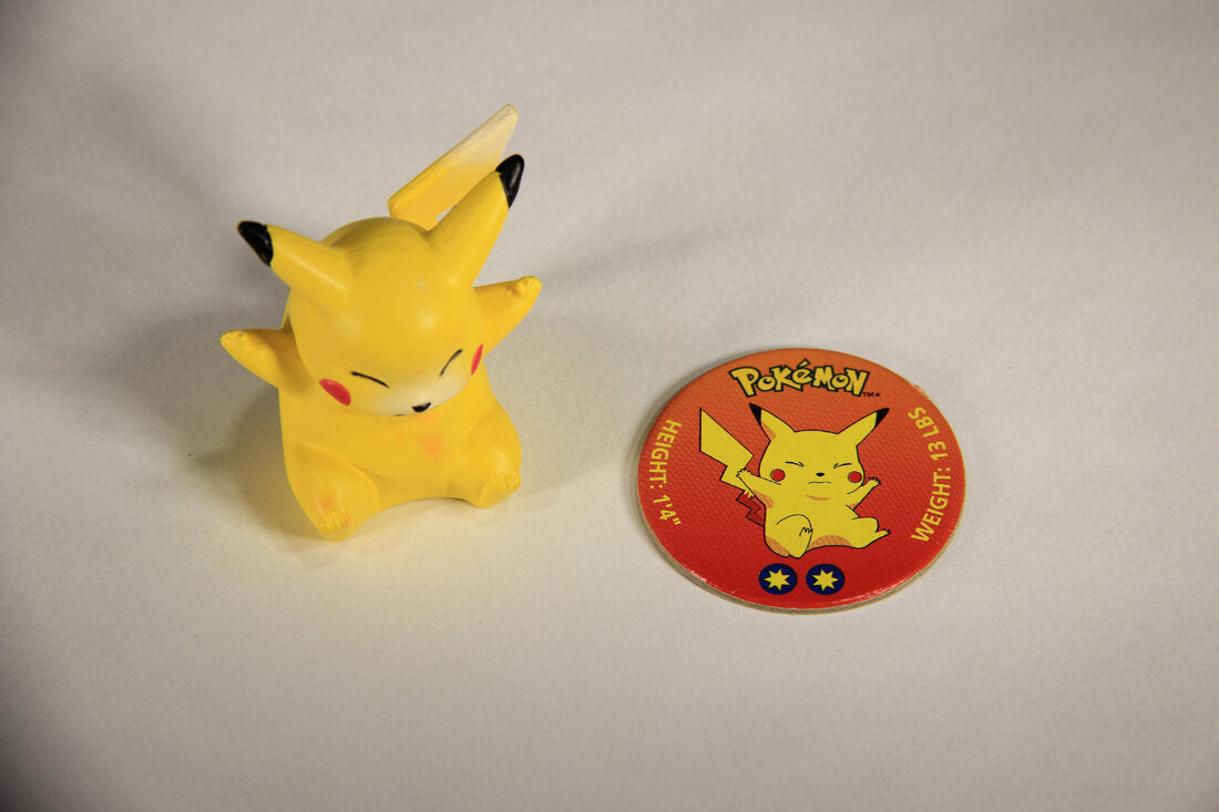 Pokemon 1998 Pikachu Generation 1 Tomy Figure With Pog Disc L010151