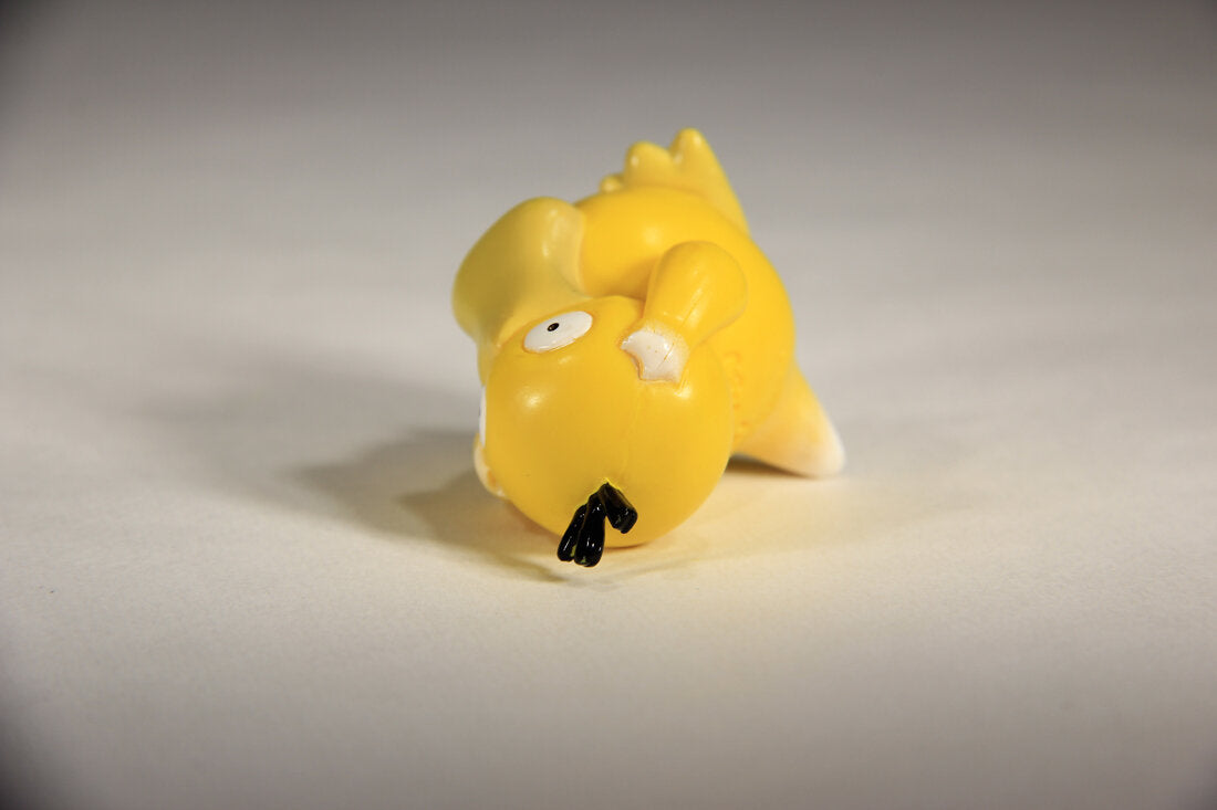 Pokemon 1998 Psyduck Generation 1 Tomy Figure With Pog Disc L010157