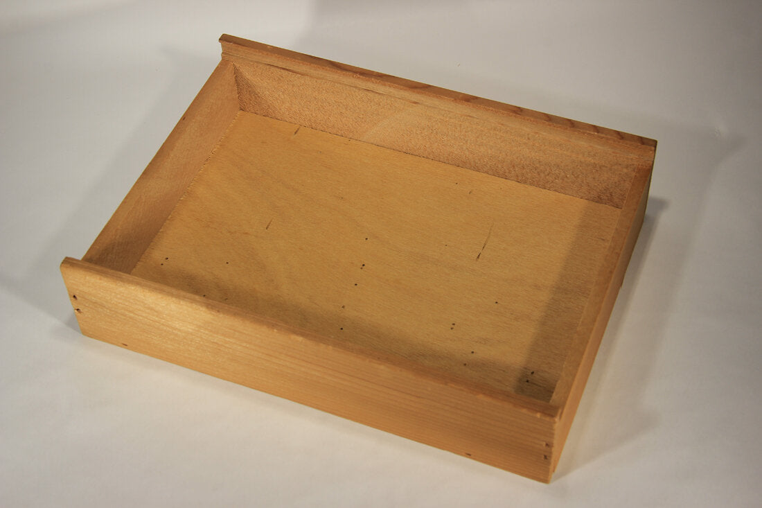 Clarence A. Wells Canadian Artist Northwest Coast Wooden Box L012559