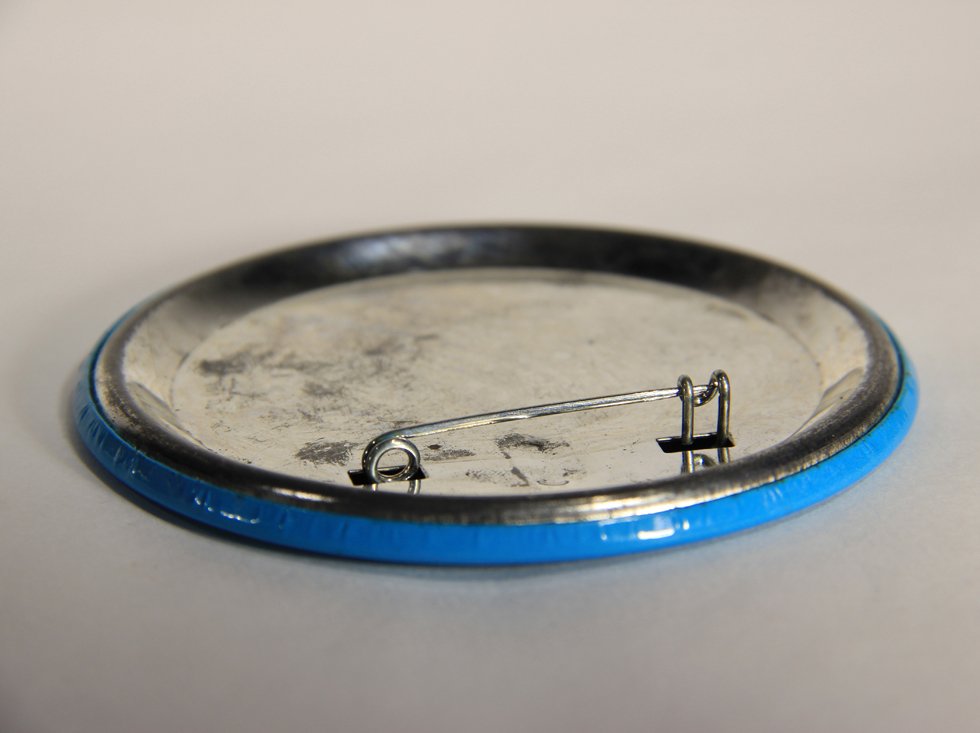 Donald Duck Walt Disney World Vintage Pinback Button L012568