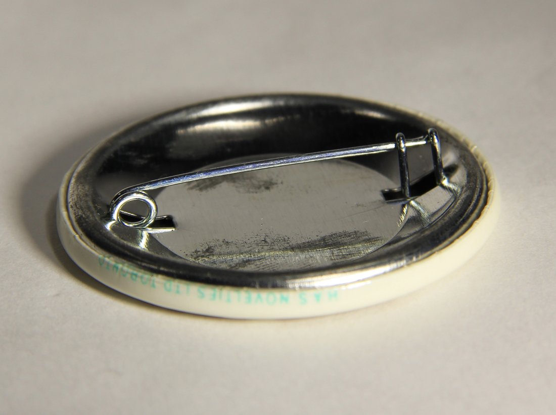 Canadian Forces Army Tank Forces Canadiennes Vintage Pinback Button L012596