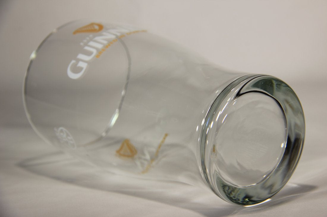 Guinness Beer Pint Glass Ireland Harp Logo Brewed In Dublin L012970