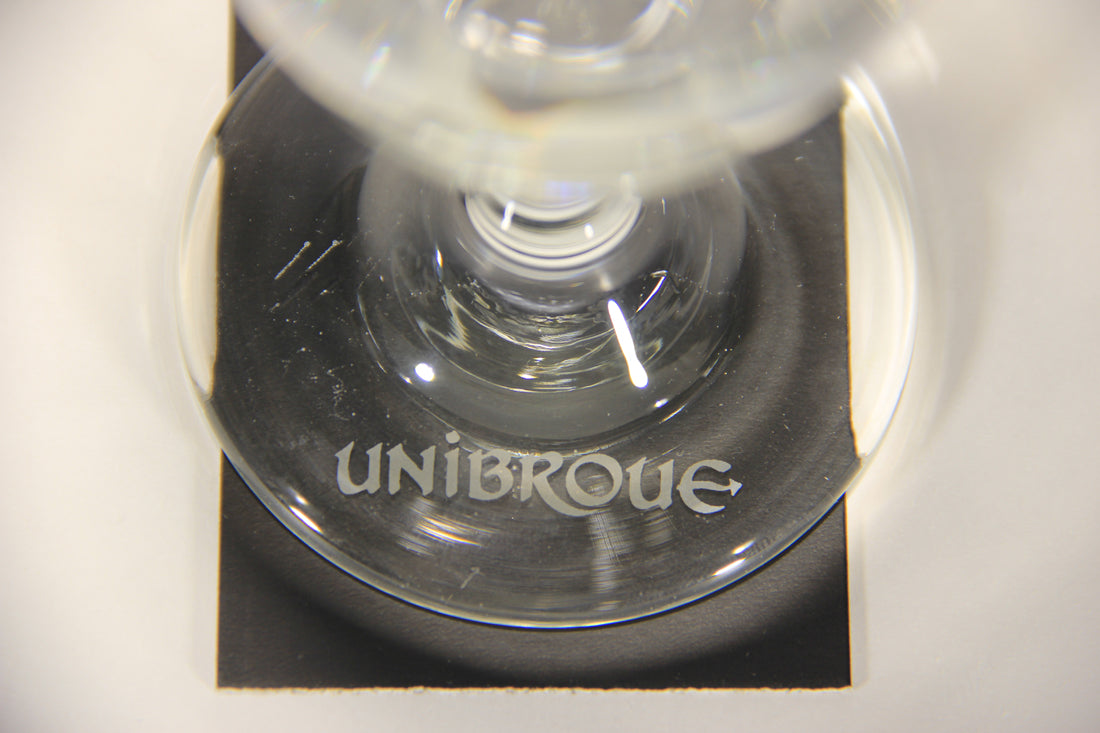 Blanche De Chambly Unibroue Beer Glass Boxed Canada Quebec French L012995
