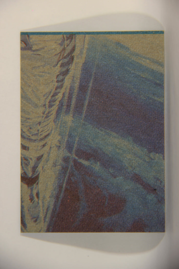 Moonraker James Bond 1979 Trading Card #61 Bond And Holly On The Run L013127