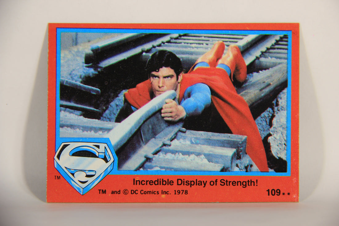 Superman The Movie 1978 Trading Card #109 Incredible Display Of Strength L013197