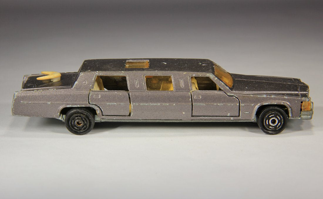 Majorette Vintage 1987 Cadillac Stretch Limousine # 339 France 1:58 Die-Cast L014974