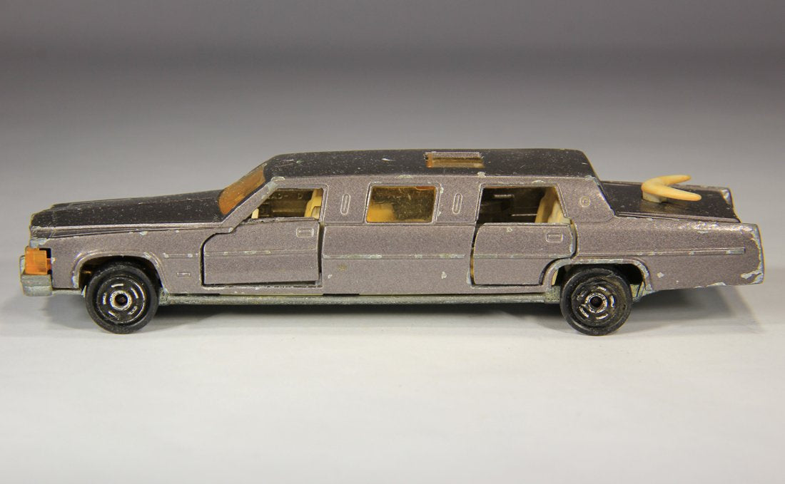 Majorette Vintage 1987 Cadillac Stretch Limousine # 339 France 1:58 Die-Cast L014974
