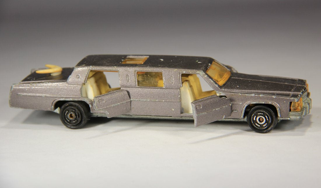 Majorette Vintage 1987 Cadillac Stretch Limousine # 339 France 1:58 Die-Cast L014974