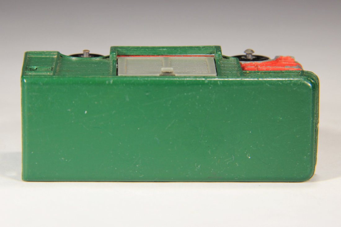 Matchbox Lesney Vintage 1969 AEC Horse Box # 17 No Horses Ergomatic Cab England Die-Cast L014975