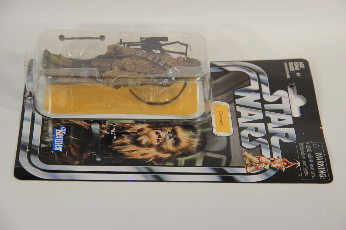 Star Wars Chewbacca Vintage Collection VC141 Damaged Card Canada L015005